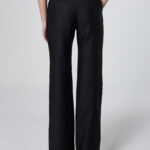 szerokie welniane spodnie