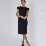wizytowa sukienka za kolano video