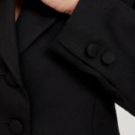 czarna marynarka detale