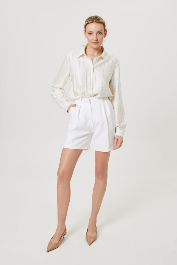 biale szorty damskie