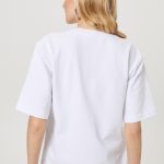 pudelkowy tshirt bez poduszek