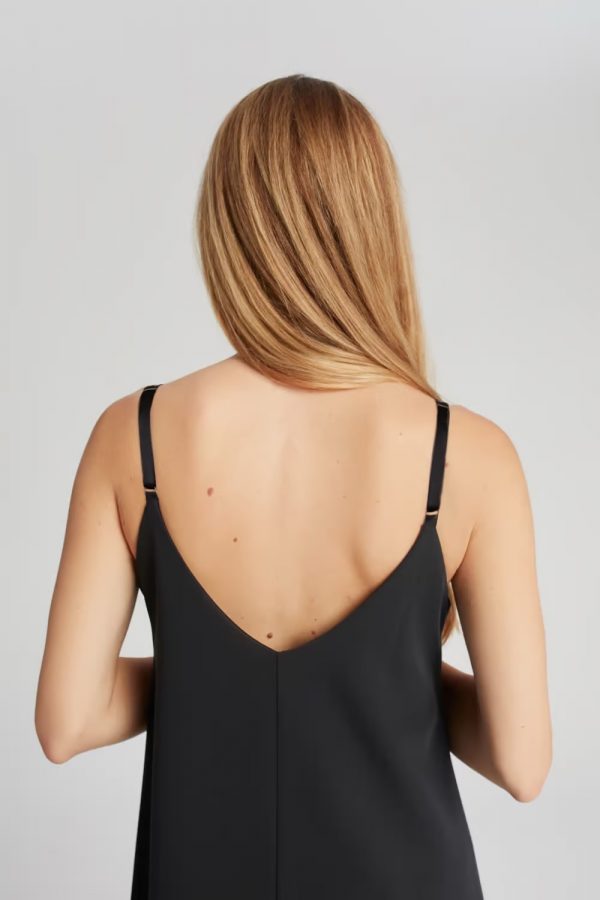 czarna sukienka na ramiaczkach regulowane szelki