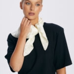 czarna sukienka maxi z apaszka ecru na wieczor