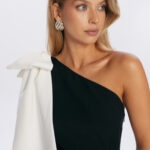 sukienka tiffany z czarna kokarda na wieczor