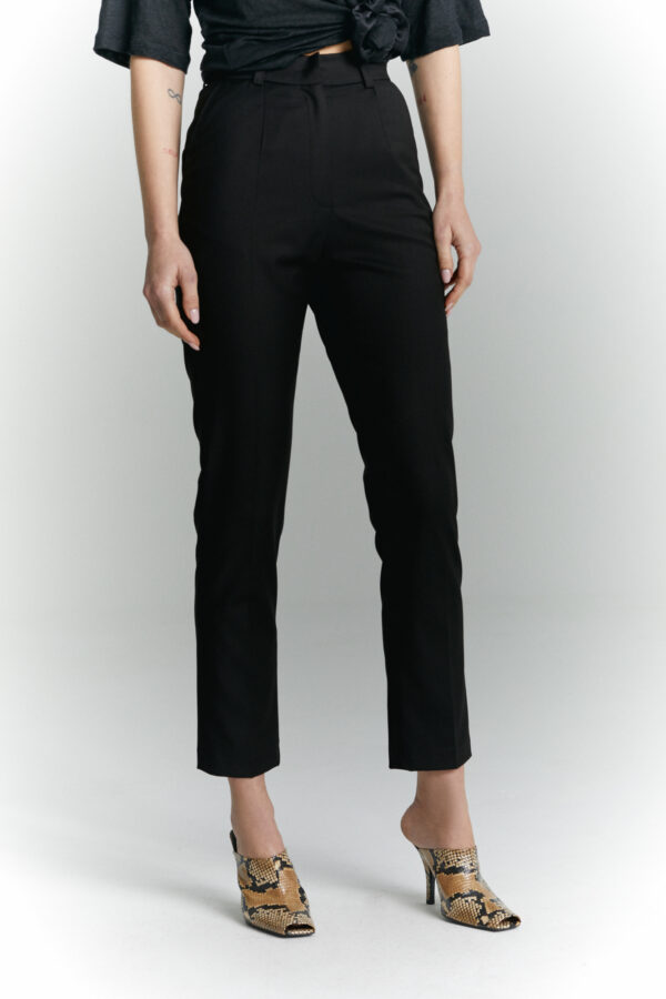 Cygaretki Sorento czarne detal przod