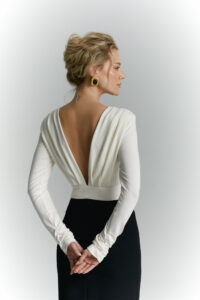 Bluzka Naomi śmietankowa biel