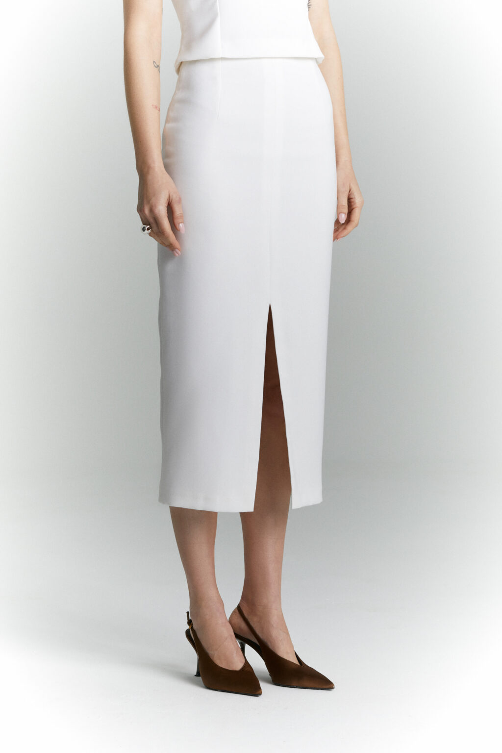 spodnica olowkowa vivien smietankowa biel