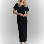 sukienka dluga mira czarna przod minimalizm