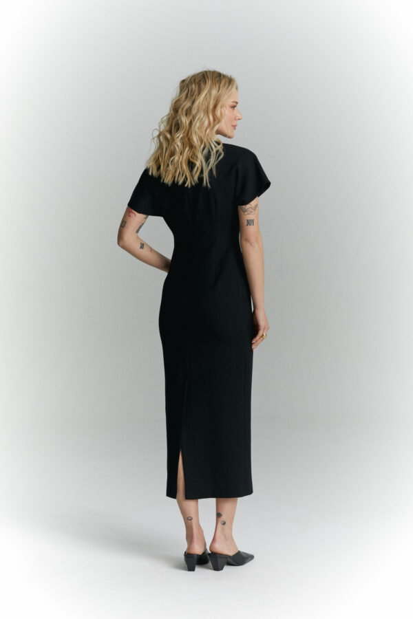 sukienka dluga mira czarna tyl detal
