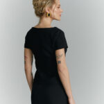 zakiet z krotkim rekawem rene czarny tyl