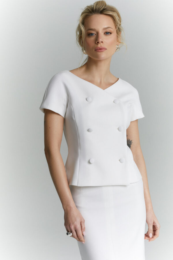 zakiet z krotkim rekawem rene smietankowa biel przod detal