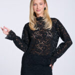 Spódniczka-mini-koronkowa-czarna Kendal-czarna-bluzka