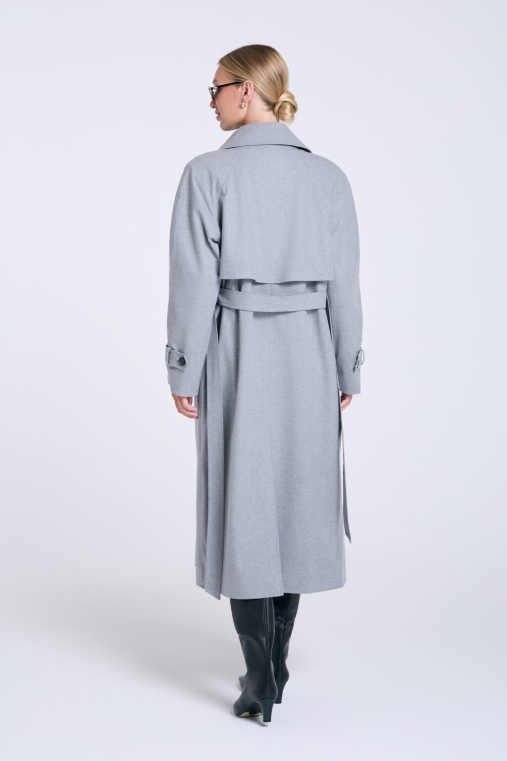 Trencz-z-wodoodpornej-wełny-szary-Marko-tyl-detal