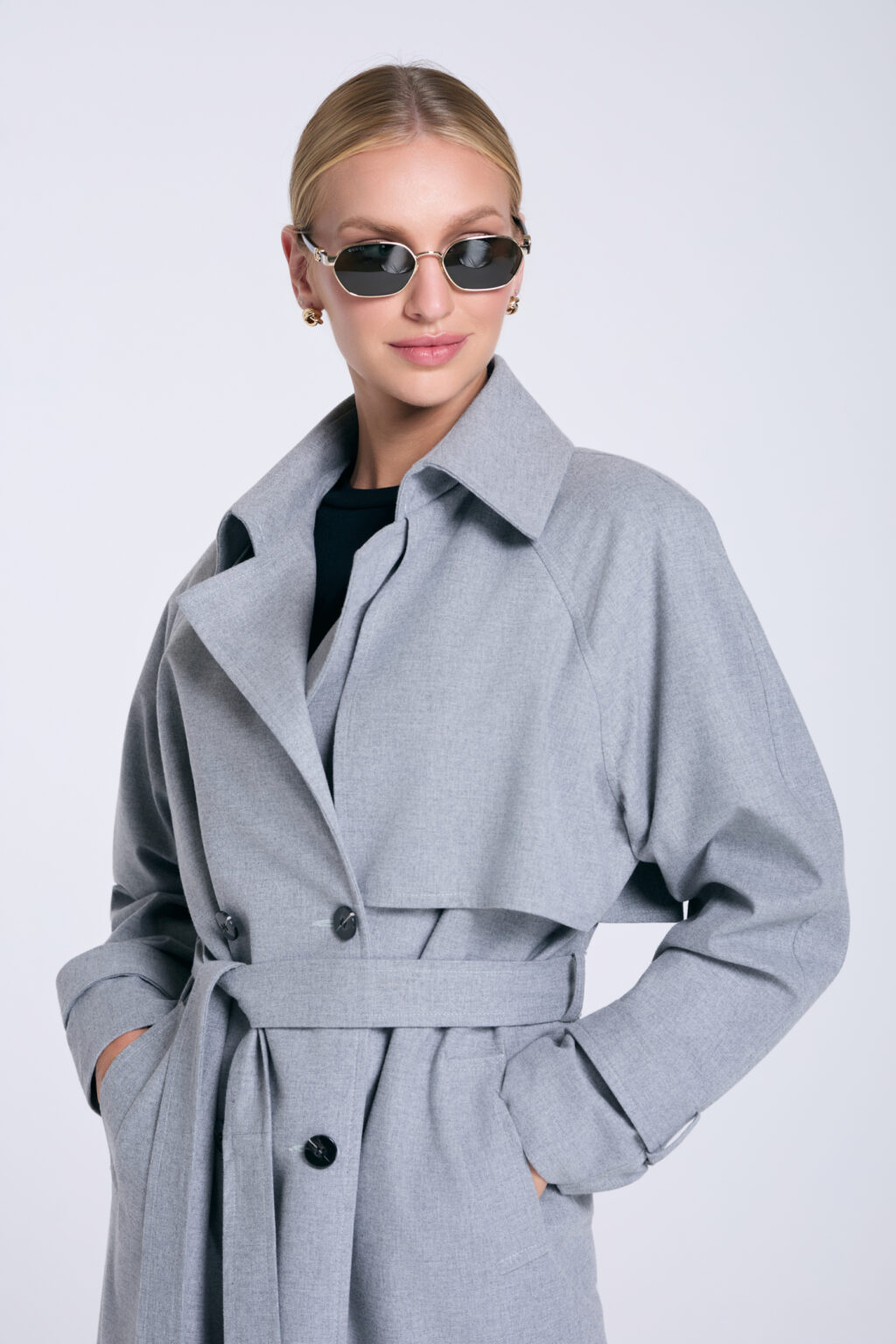 Trencz-z-wodoodpornej-wełny-szary-Marko-zblizenie