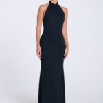 brazowa-sukienka-maxi-wiazana-na-szyi-czarna