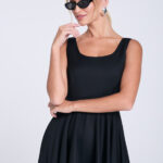 czarna-sukienka-midi-kate-przod