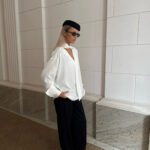 Bluzka-z-szarfa-biala-Mia-przod-1