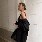 czarny-komplet-z-welny-ami-detal