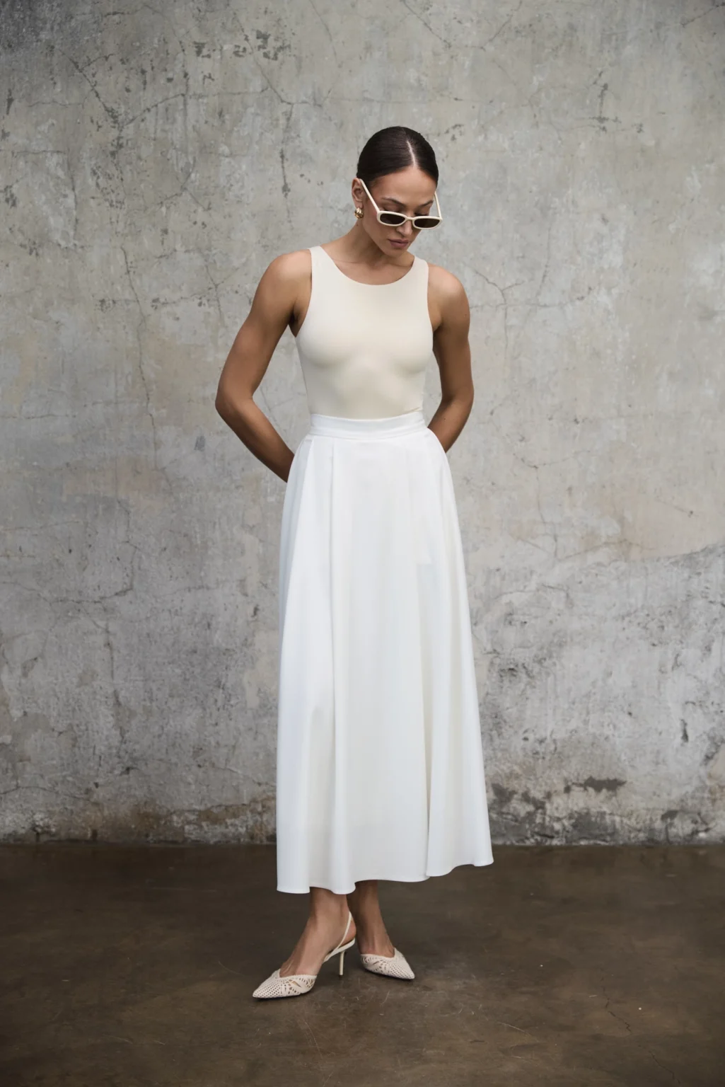 biala-spodnica-midi-adele