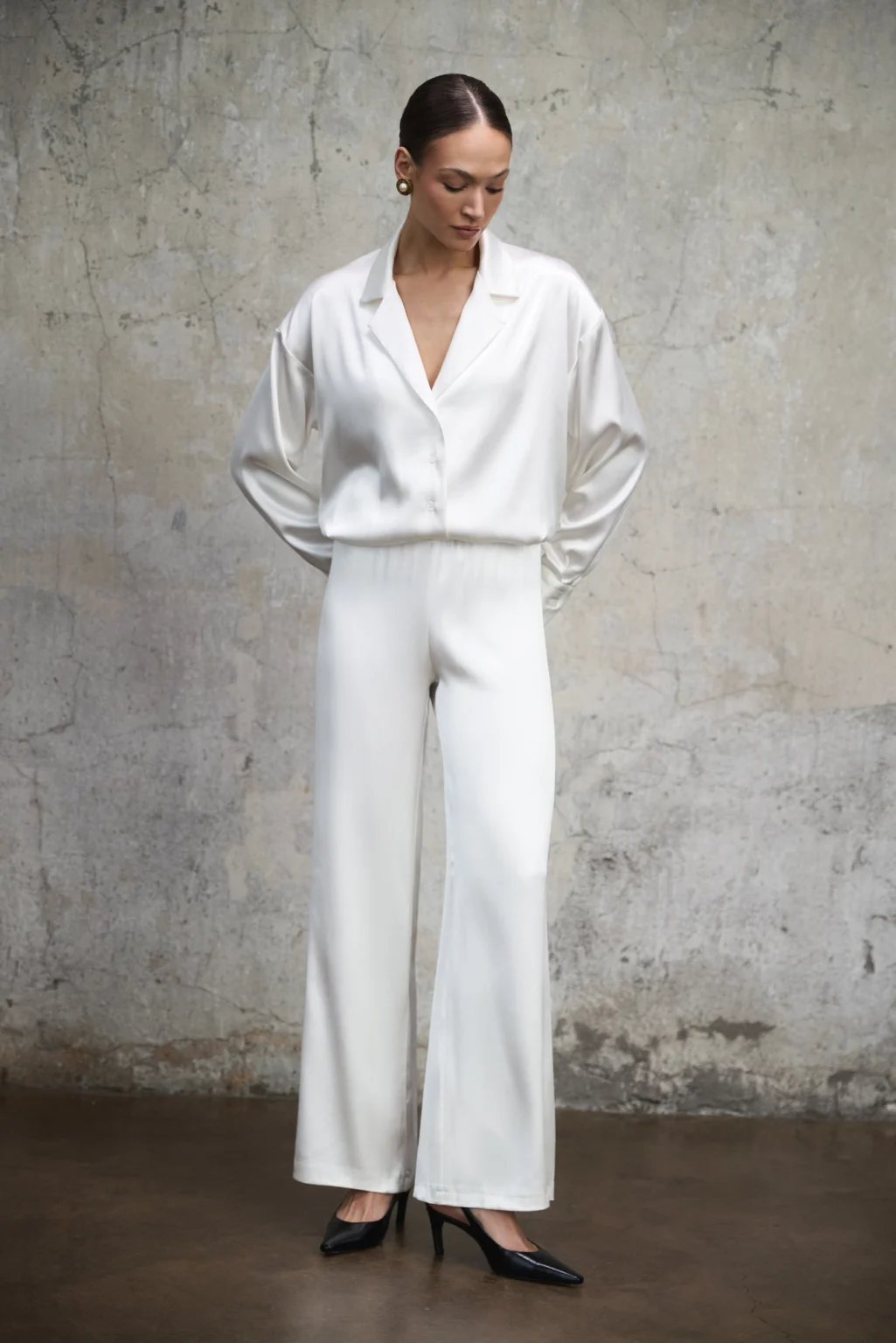 komplet-satynowy-aura-perlowa-biel-rever