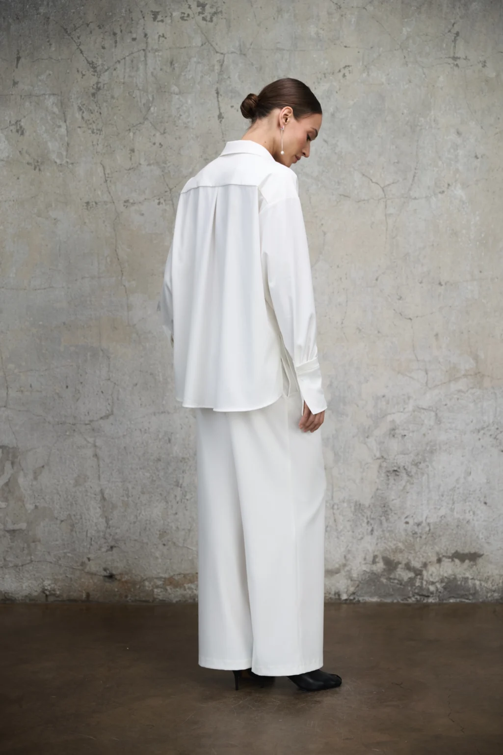 koszula-nevada-biala-oversize-tyl