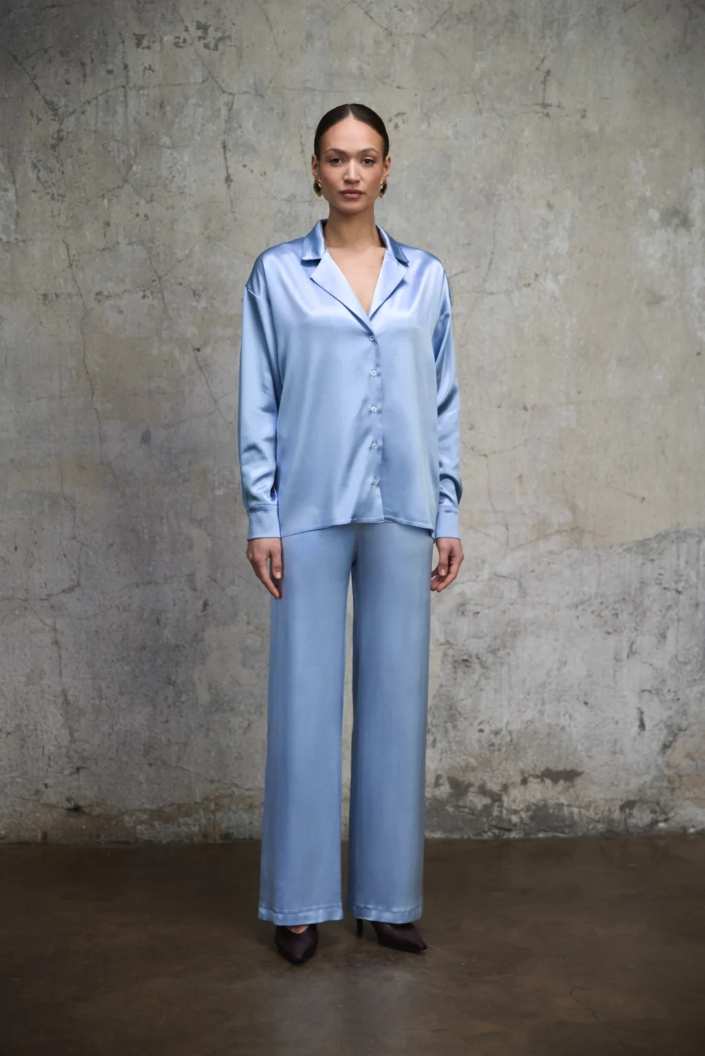 koszula-satynowa-aura-ice-blue-rever