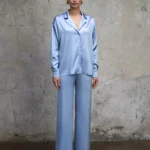 koszula-satynowa-aura-ice-blue-rever