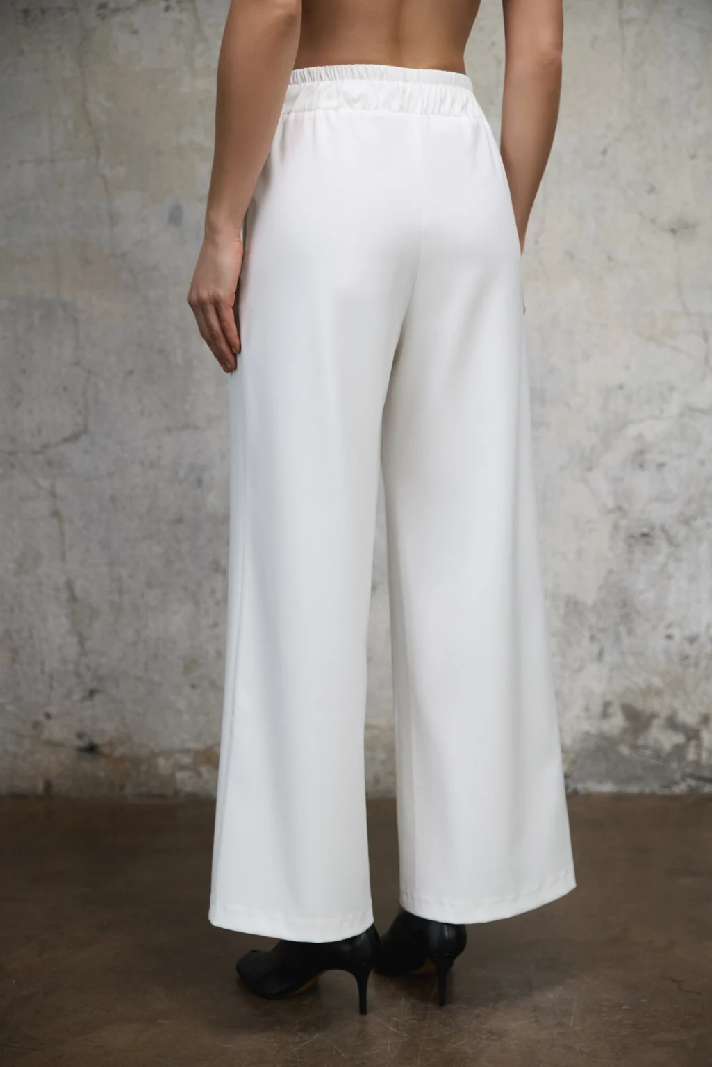 spodnie-nevada-biale-szerokie-wiskoza-tyl