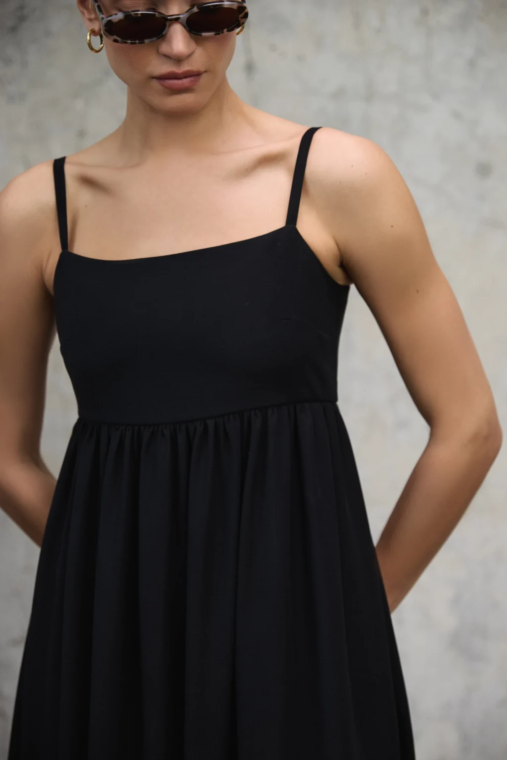 sukienka-emma-czarna-letnia-wiskoza