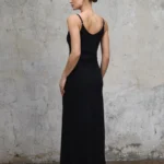 sukienka-maxi-sami-czarna-rever-tyl