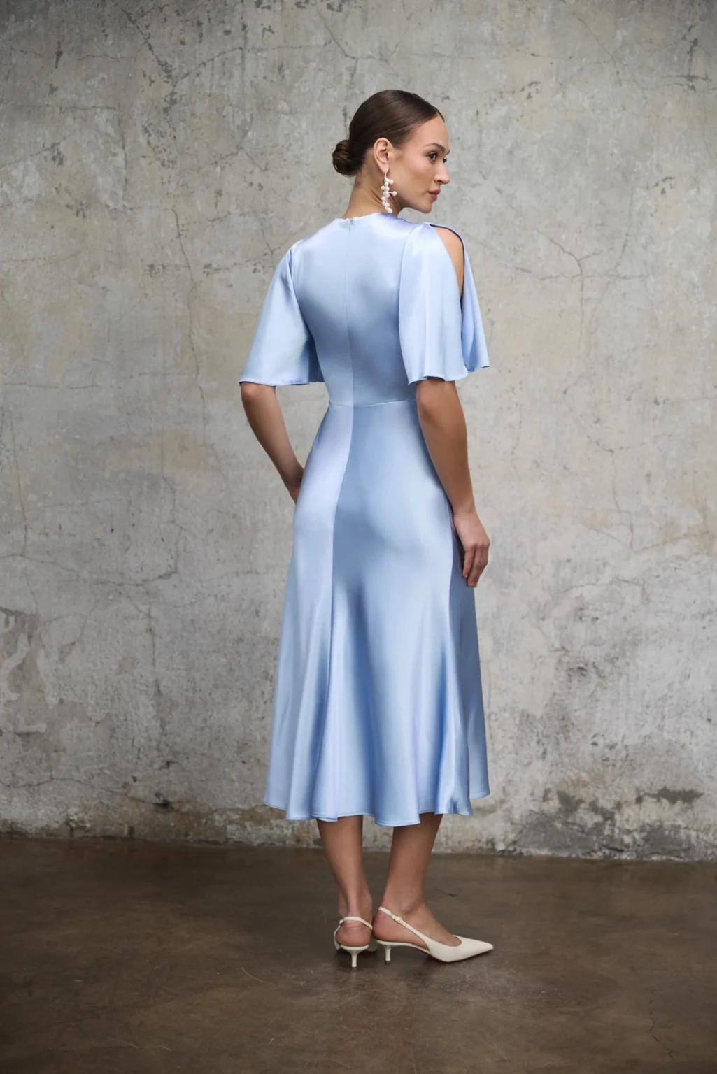 sukienka-nina-midi-ice-blue-wiskoza-tyl