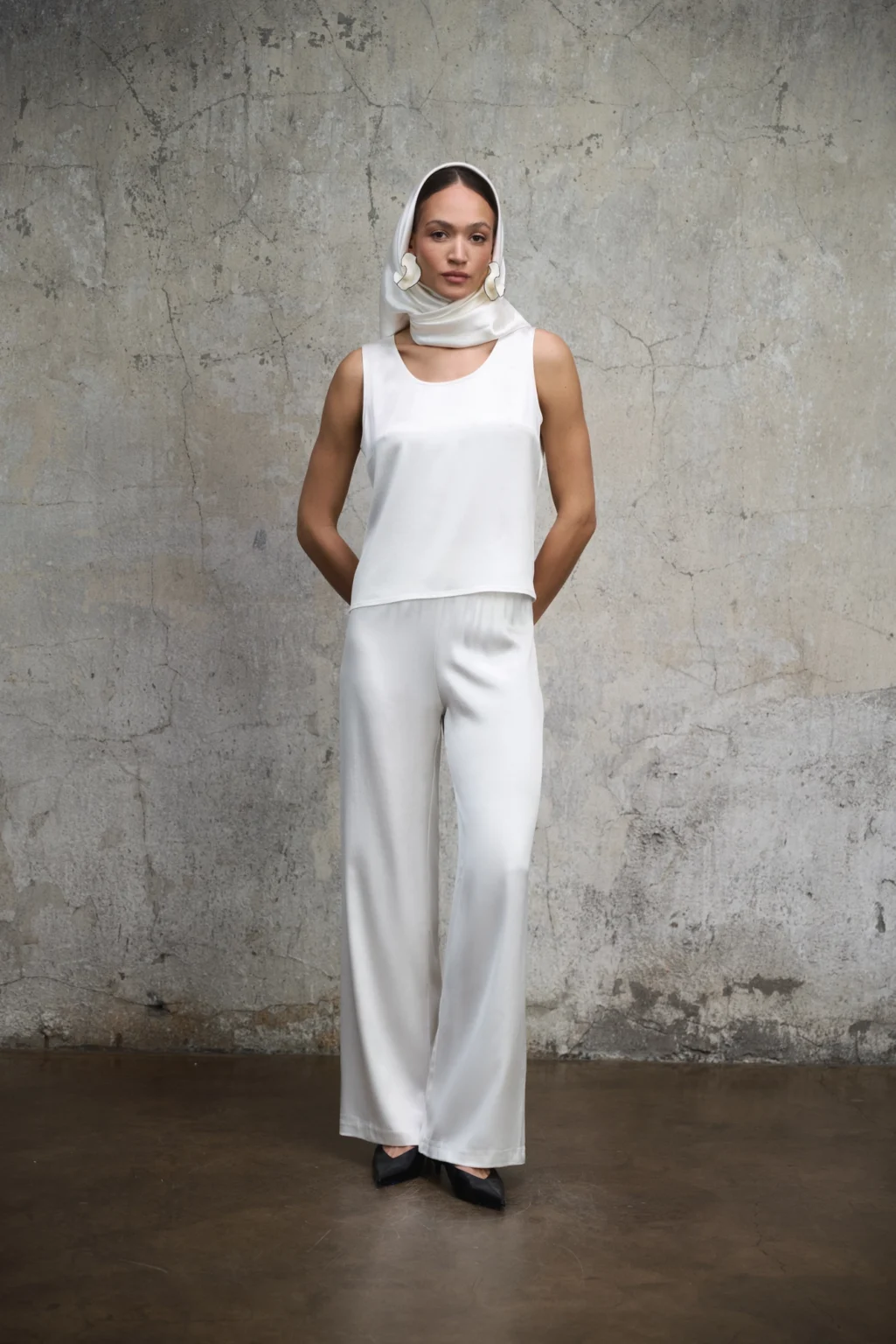 top-soho-perlowa-biel-satynowy-kompelt