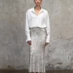 Biala-koszula-nevada-spodnica-cekinowa-Vegas
