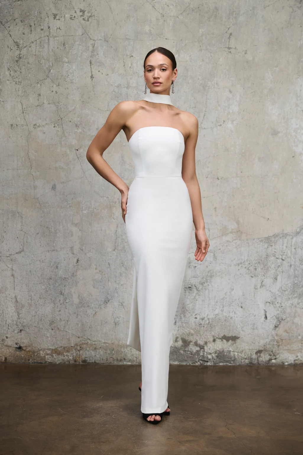 Biala-sukienka-linda-maxi-smietankowa-biel