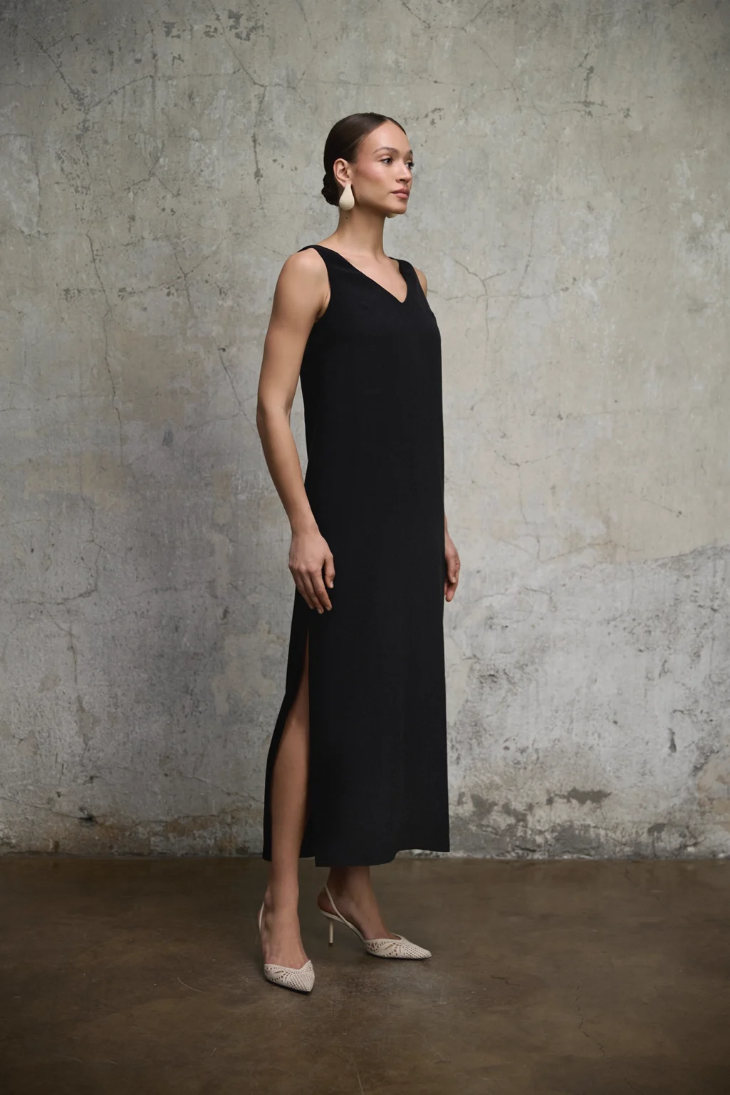 Czarna-sukienka-damska-dallas