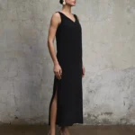 Czarna-sukienka-damska-dallas