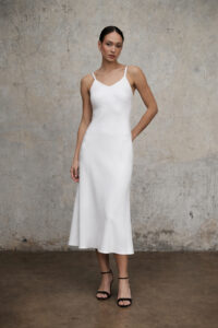 Biała sukienka na ramiączkach Ivy